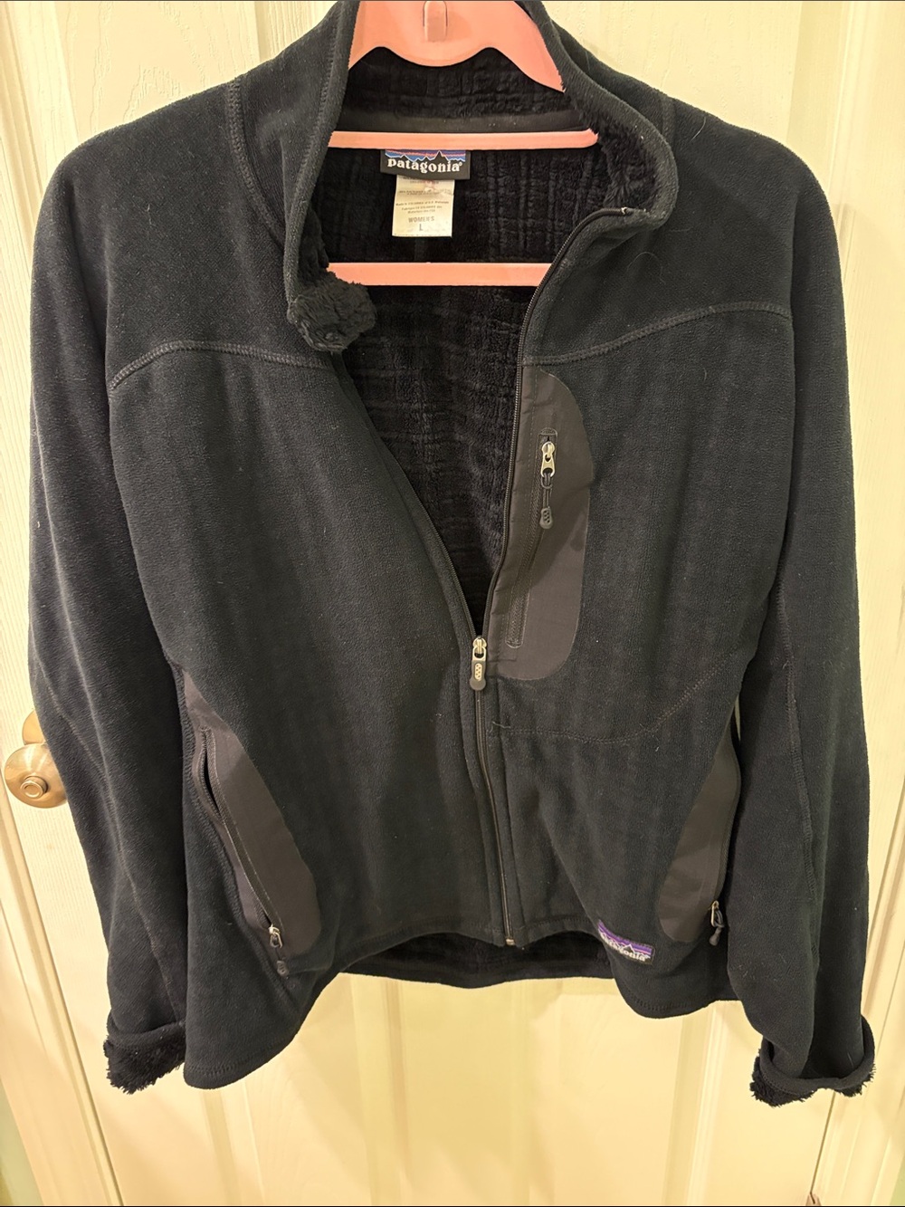 Patagonia Black Women's Full-Zip Teddy Fleece Jacket